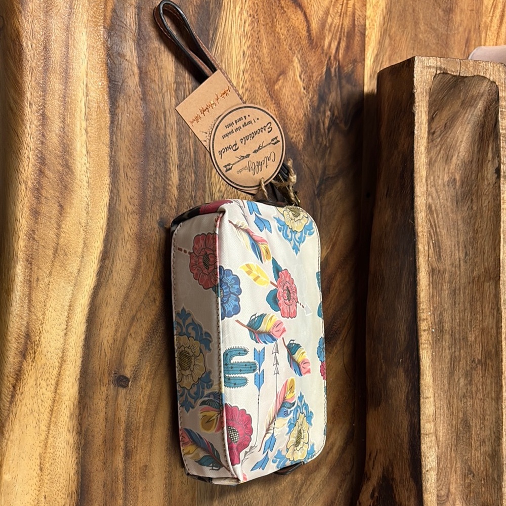 Catchfly studio Floral and leopard Patterned Wristlet